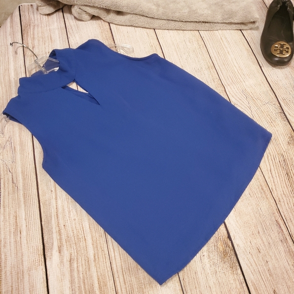 Paper Crane Tops - 5/25 Paper Crane Royal Blue SLVLSS Blouse XS